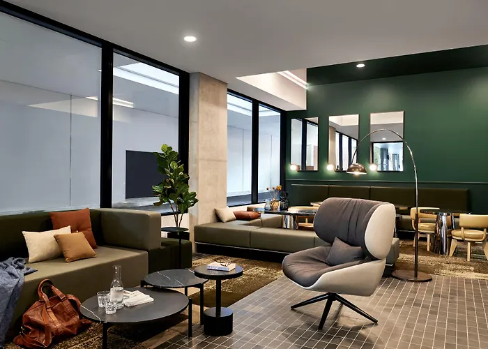 Veriu Green SquareAirport Hotel